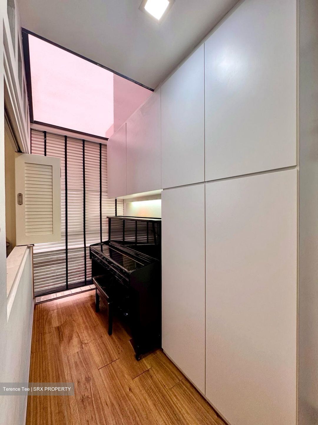 The Ambra (D15), Apartment #550408051